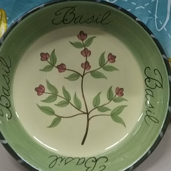 Vintage Basil Spice Theme Bowl. - Picture 1 of 2